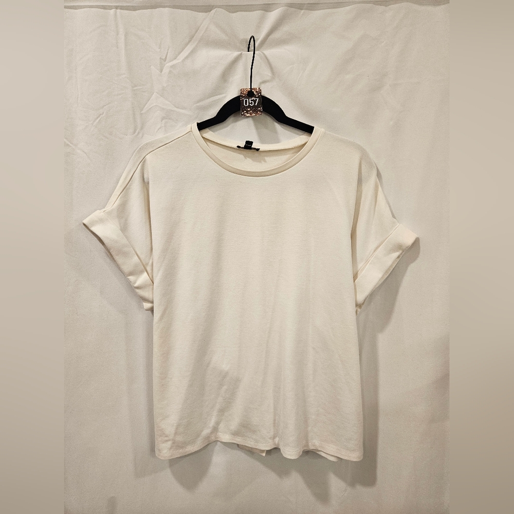 057 Express White Short Sleeve Top Blous T-Shirt Size Medium